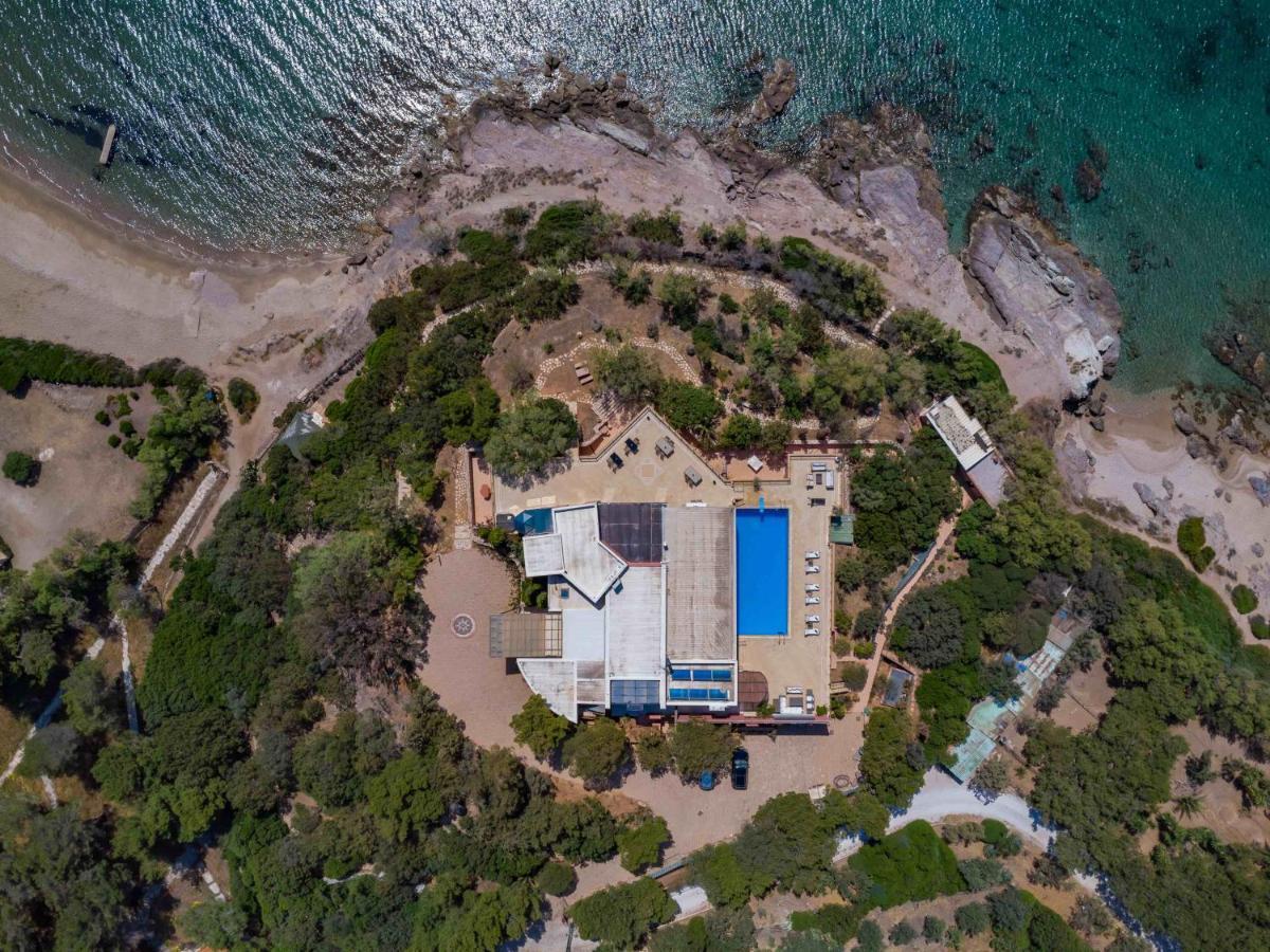 Black Diamond Beachfront Pool Villa Pasithea In Sounio, Athens 수니언 외부 사진