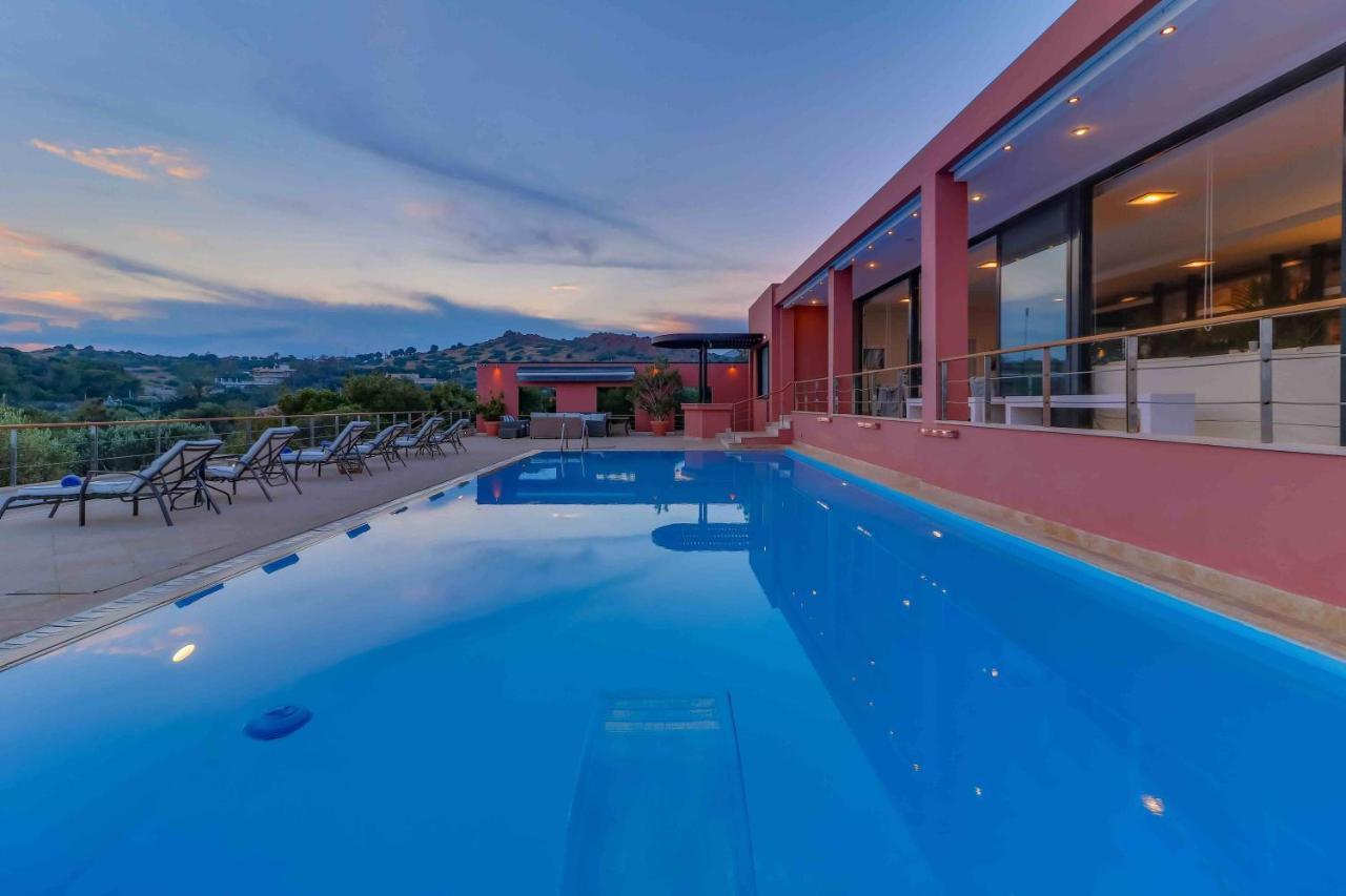 Black Diamond Beachfront Pool Villa Pasithea In Sounio, Athens 수니언 외부 사진